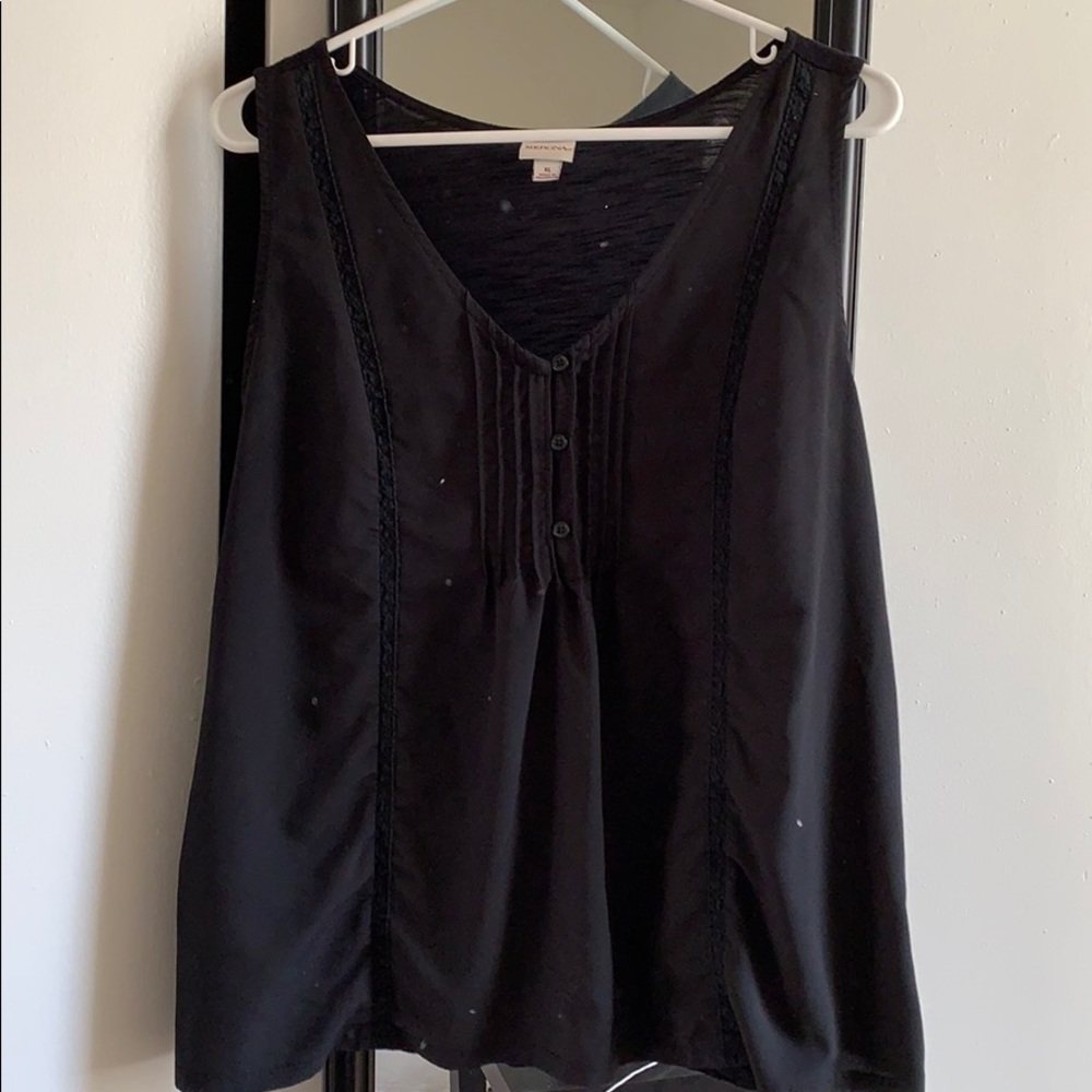 Black Sleeveless Blouse